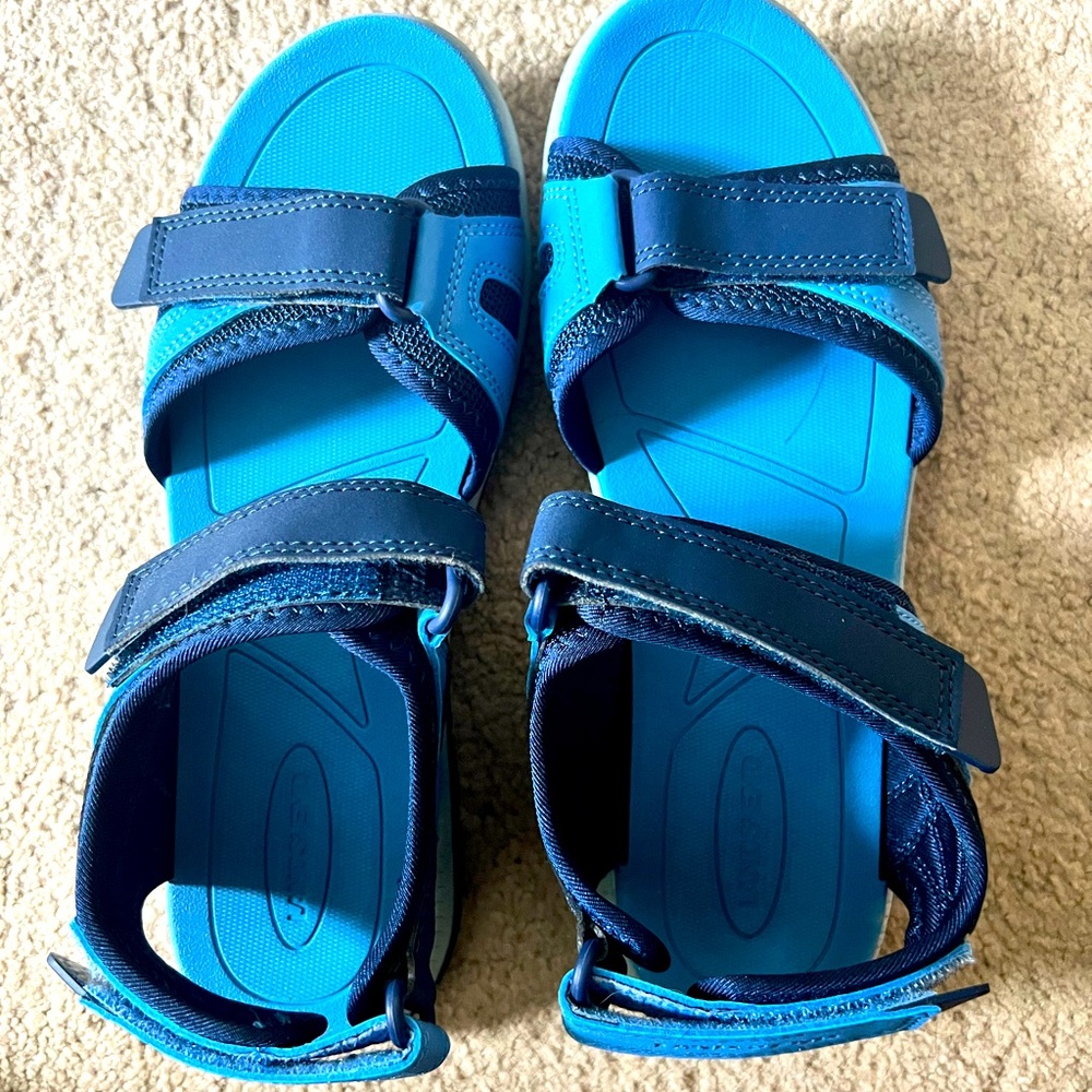 Brand new! Women’s land end athletic sandal- size 8.5